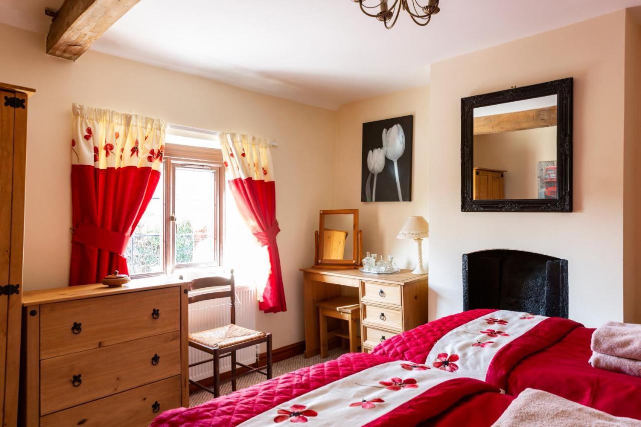 Herefordshire Holiday Cottages Lea Exterior foto